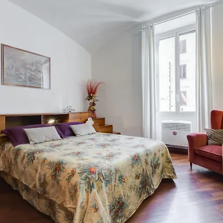 Apartment Modern In With Balcony And View *