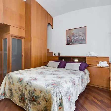 Modern In With Balcony And View Rome